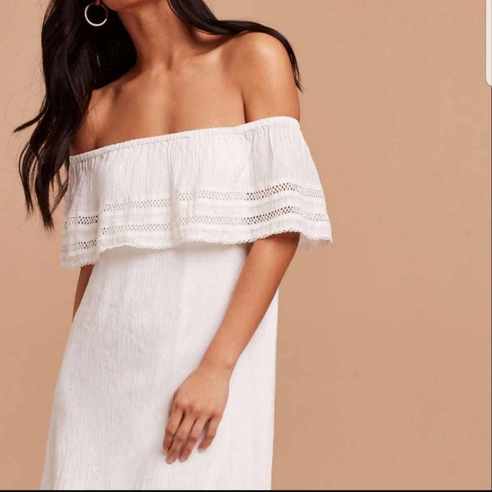 Aritizia Wilfred White Ruffle Off Shoulder Mini Dress - Medium